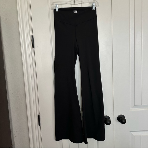 PacSun Black Flare Pants with High-Rise Waist - Picture 2 of 4